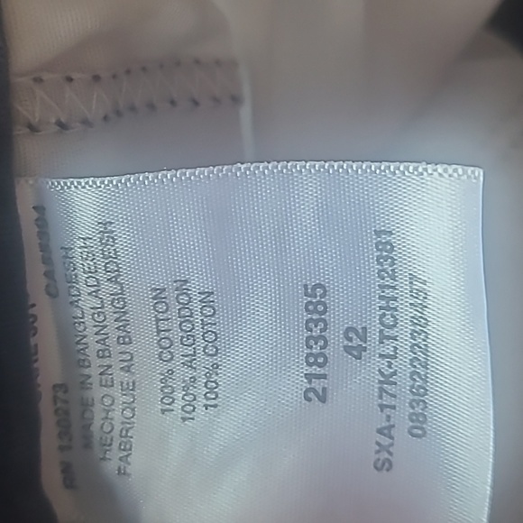 Lee men's cargo shorts. Bundle of 2 pair. Size 42. - Picture 4 of 9